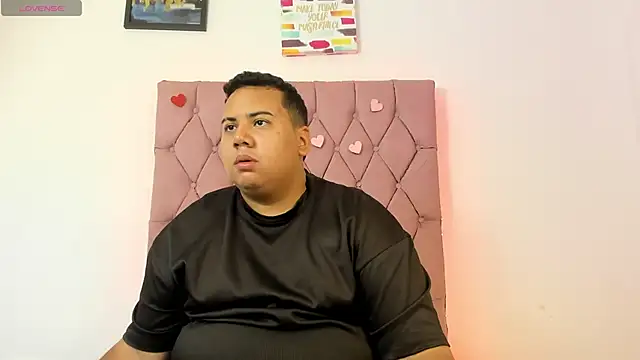 MICHAEL AND SHARON online show from 10.11.25