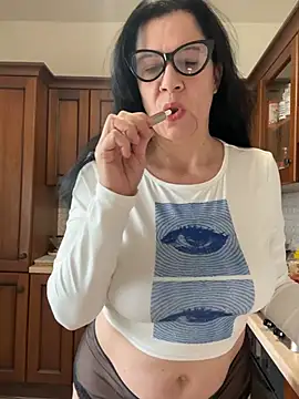 LadydeSade online show from 02.24.26