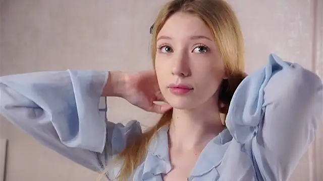 SunnivaCovil online show from 05.17.26