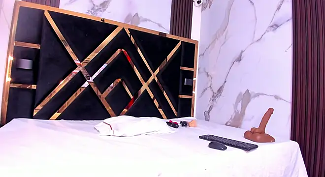 Snapshot of zara_smitt chatting on 11.12.25 zara smitt online show from 11.12.25