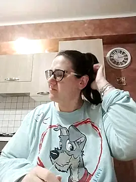 Dolcecurvy online show from 04.02.26