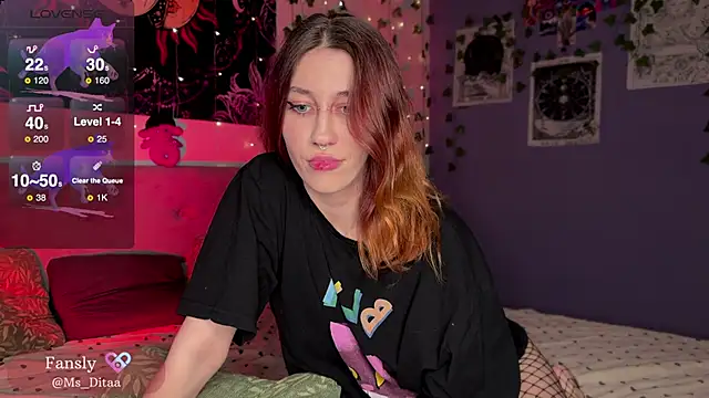 Dita Redrum online show from 10.15.25