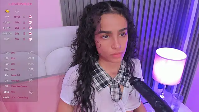 Snapshot of honey_sofii_ chatting on 03.12.25 honey sofii online show from 03.12.25