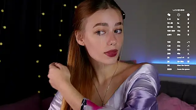 EmilaMills online show from 10.15.25