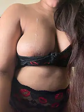 Snapshot of isha_sassy chatting on 03.29.26 isha sassy online show from 03.29.26