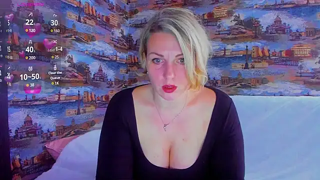 Snapshot of LadyLucky_ chatting on 03.11.25 LadyLucky online show from 03.11.25