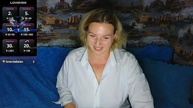 Snapshot of LadyLucky_ chatting on 09.22.25 LadyLucky online show from 09.22.25
