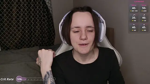 Luna Loveee online show from 03.08.26