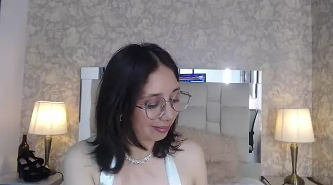 Stephanie Sun online show from 03.03.25