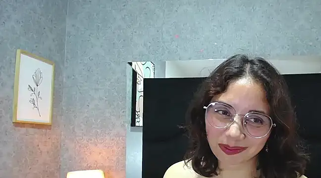 Stephanie Sun online show from 03.10.25