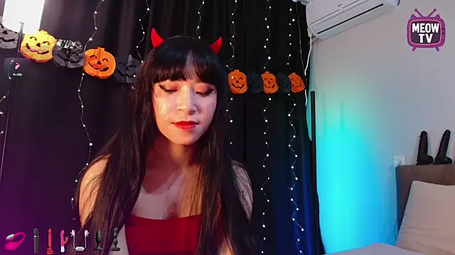 Snapshot of miyakimi0101 chatting on 10.23.25 miyakimi0101 online show from 10.23.25