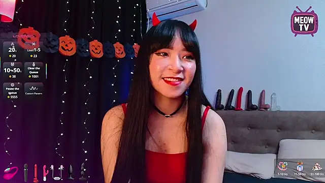 Snapshot of miyakimi0101 chatting on 10.28.25 miyakimi0101 online show from 10.28.25