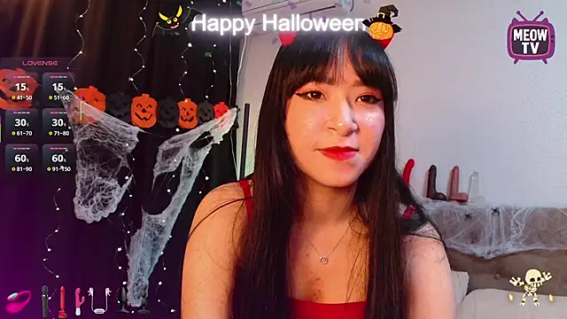 Snapshot of miyakimi0101 chatting on 11.01.25 miyakimi0101 online show from 11.01.25