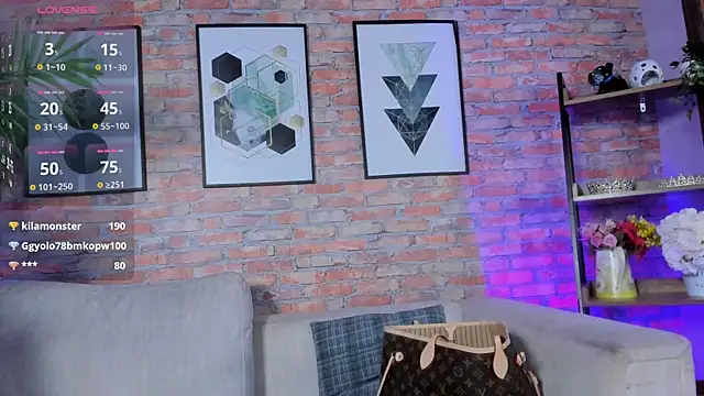 Lucia Brown  online show from 09.15.25