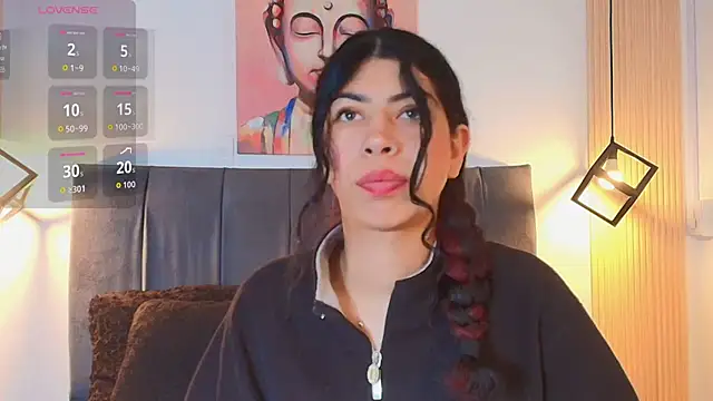 Cassie bloom online show from 11.19.25