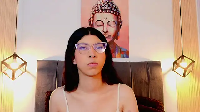 Cassie bloom online show from 11.26.25