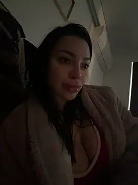 Mia Splash online show from 02.06.26