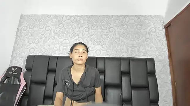 ElizaAndQuisha online show from 03.12.25