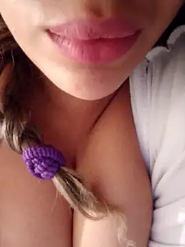 Sexlove1xo online show from 03.06.25