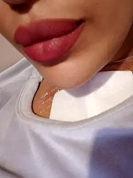 Sexlove1xo online show from 10.31.25