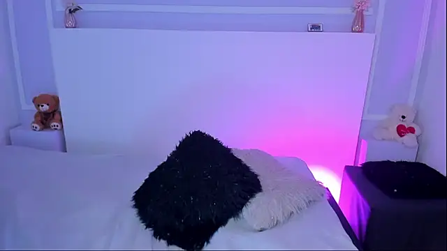 JasmineBella0 online show from 10.15.25