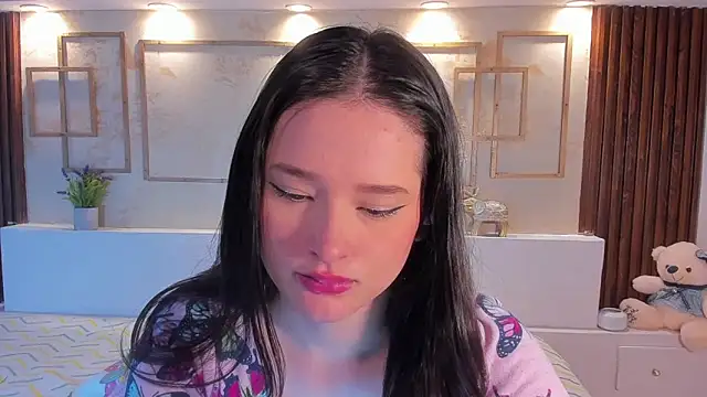 JasmineBella0 online show from 10.27.25