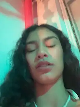 Snapshot of Anniie__Evans chatting on 10.17.25 Anniie Evans online show from 10.17.25