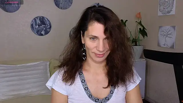 Snapshot of mylady_xenia chatting on 03.15.26 mylady xenia online show from 03.15.26