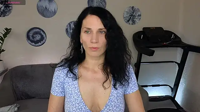Snapshot of mylady_xenia chatting on 05.25.26 mylady xenia online show from 05.25.26