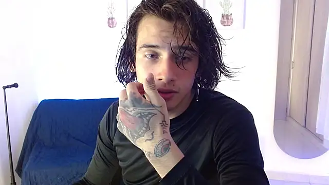 SebasxxL1 online show from 02.27.25