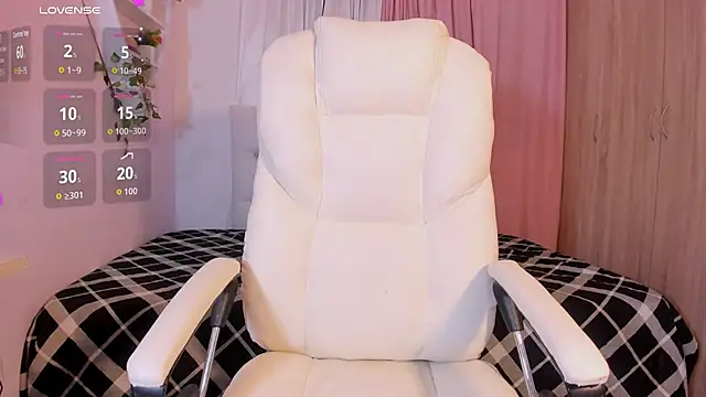 Snapshot of Emma_lorense22 chatting on 09.25.25 Emma lorense22 online show from 09.25.25