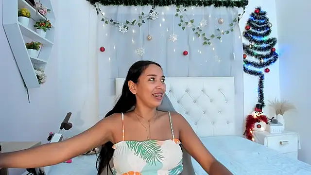 Emma lorense22 online show from 12.18.25