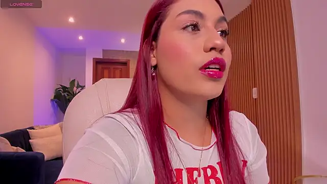 Snapshot of Cathy_wills chatting on 11.07.25 Cathy wills online show from 11.07.25