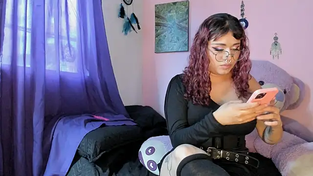 Maddy Jhonsson online show from 04.09.26