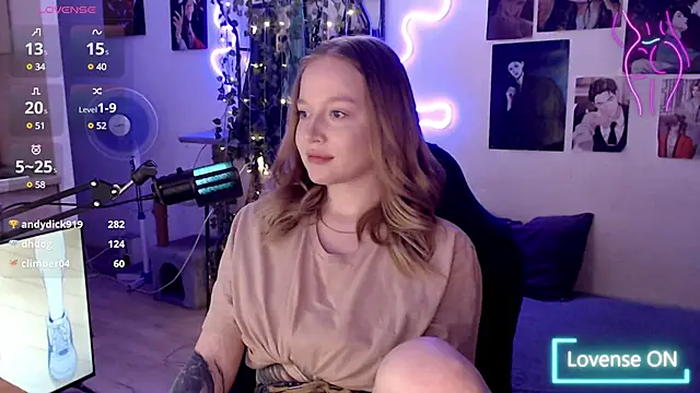 Snapshot of lissallor_ chatting on 02.25.25 lissallor online show from 02.25.25