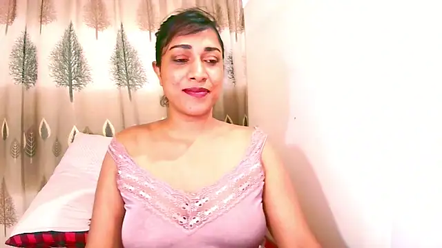 Snapshot of Indian_Erotic69 chatting on 06.05.26 Indian Erotic69 online show from 06.05.26