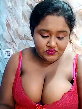 Snapshot of horny_diana chatting on 02.24.26 horny diana online show from 02.24.26