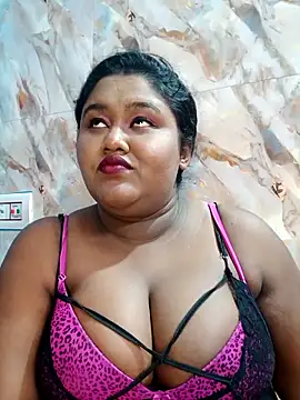 Snapshot of horny_diana chatting on 02.25.26 horny diana online show from 02.25.26