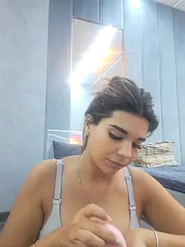 Bella Posh online show from 10.14.25