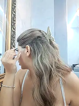 Bella Posh online show from 11.24.25