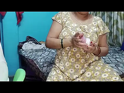 Snapshot of longsexji chatting on 10.30.25 longsexji online show from 10.30.25