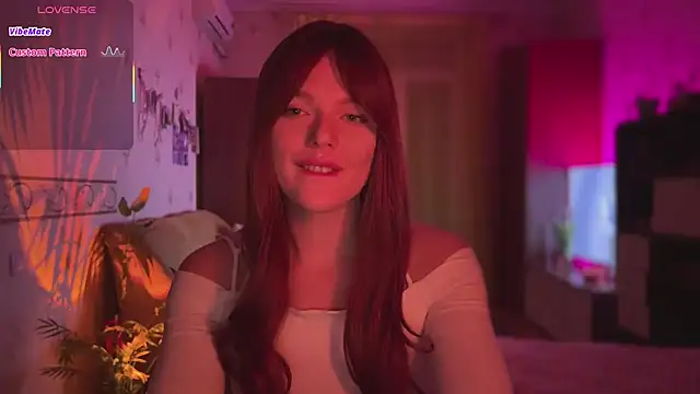 CherryRed Girl online show from 02.28.26