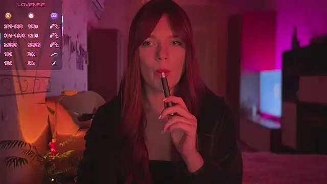 CherryRed Girl online show from 04.15.26