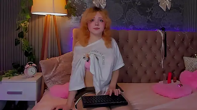 EmilyAngells online show from 12.19.25