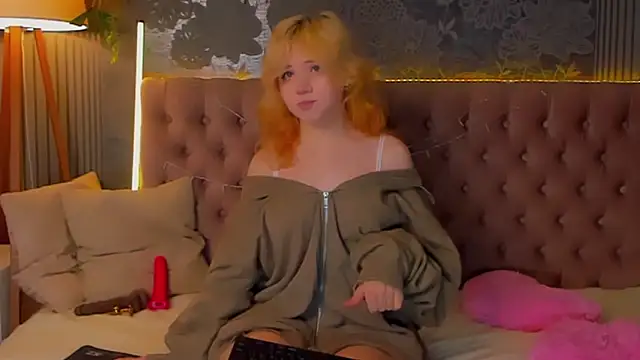 EmilyAngells online show from 02.11.26