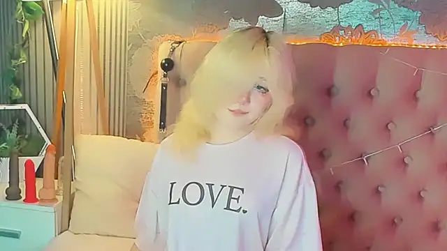 EmilyAngells online show from 07.20.26
