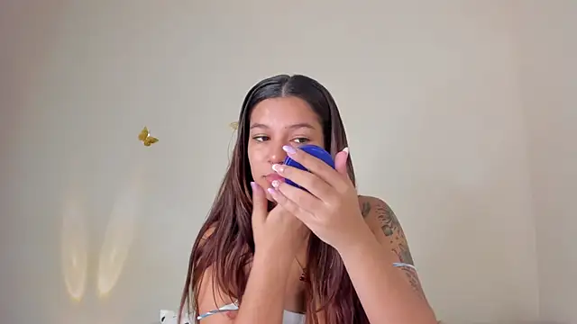 violett 24  online show from 10.25.25