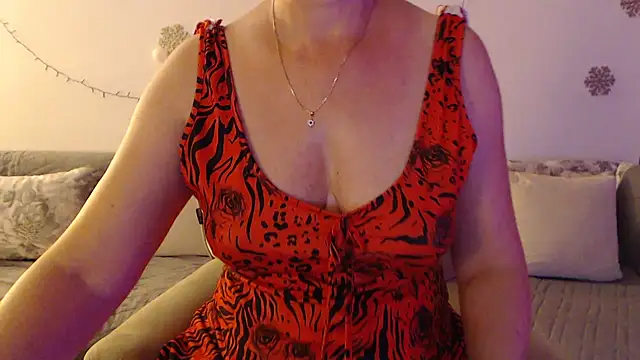 Snapshot of YourfantasyGiuly chatting on 07.08.26 YourfantasyGiuly online show from 07.08.26