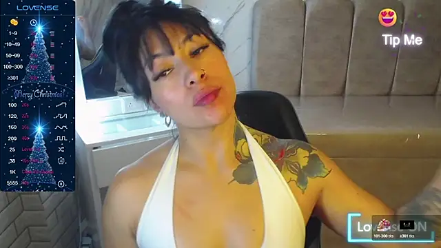 Isabella Collen v online show from 12.15.25