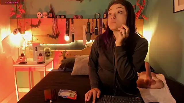 Snapshot of ChloeAllennn chatting on 11.01.25 ChloeAllennn online show from 11.01.25